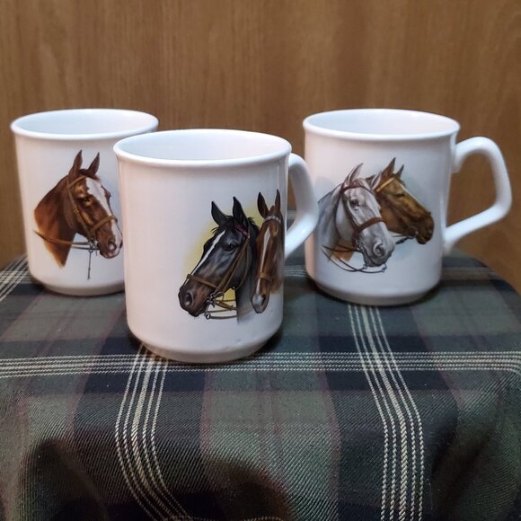 Tams vintage equestrian cups made in England. - Picture 4 of 9